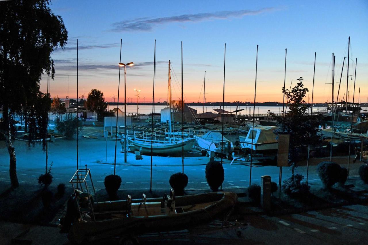 Ahoy Puck Apartament Przy Plazy Z Widokiem Na Morze Exteriör bild
