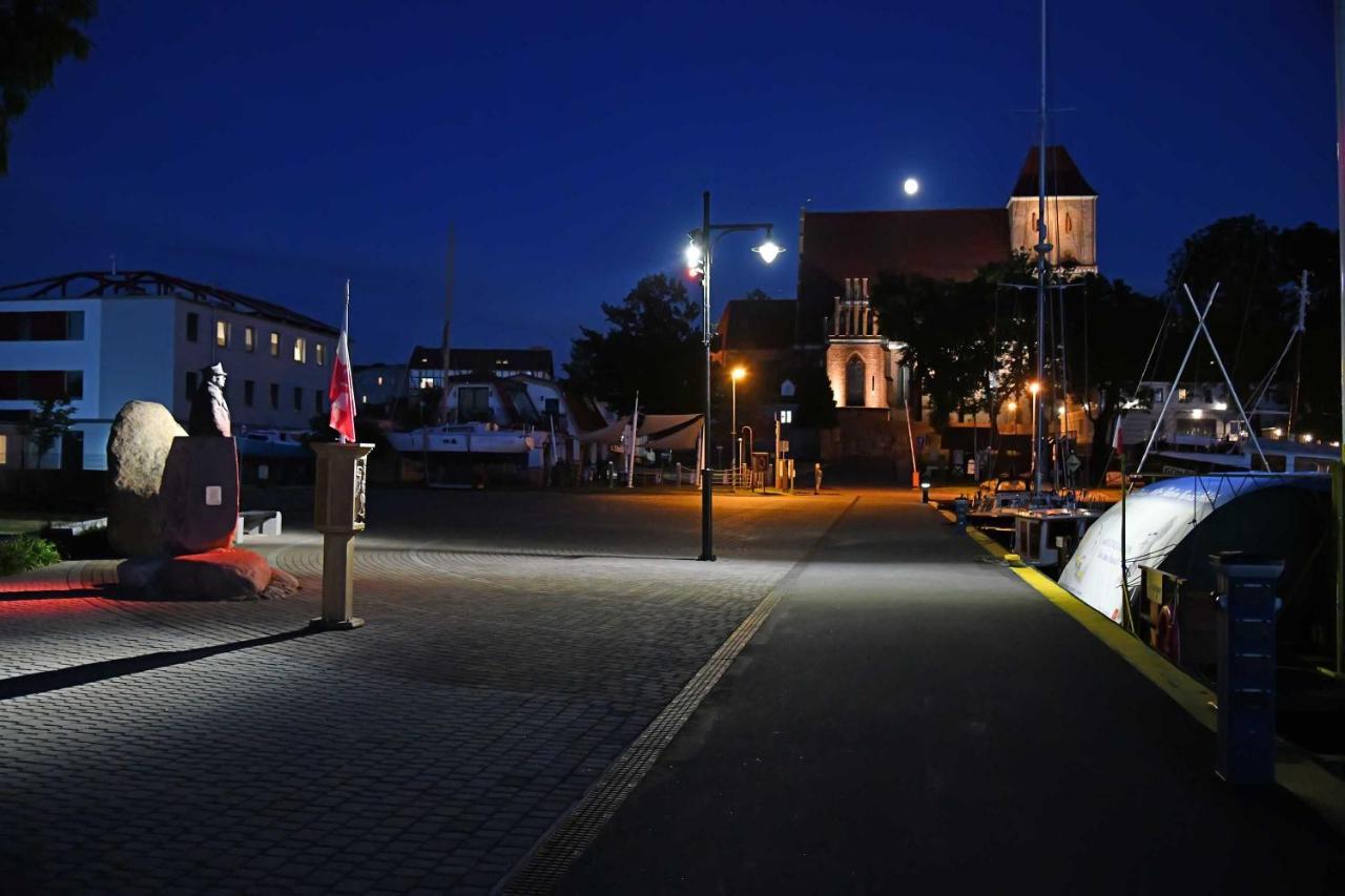 Ahoy Puck Apartament Przy Plazy Z Widokiem Na Morze Exteriör bild